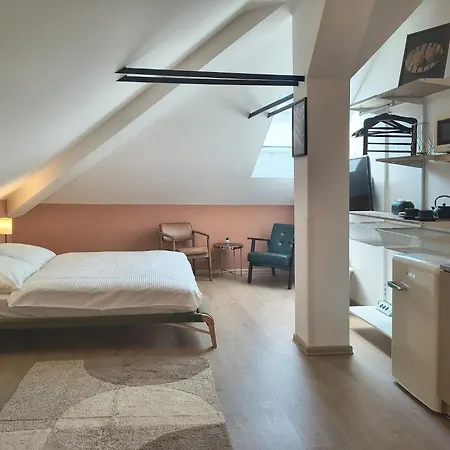 Chill Apartments-3